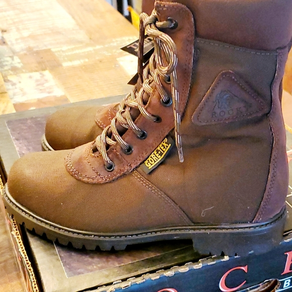 Amazon.com | ROCKY Ridgetop GORE-TEX® Waterproof Hiker Boot  Rocky Boots- Gore-Tex Brown Men\'s Size 6 1/2